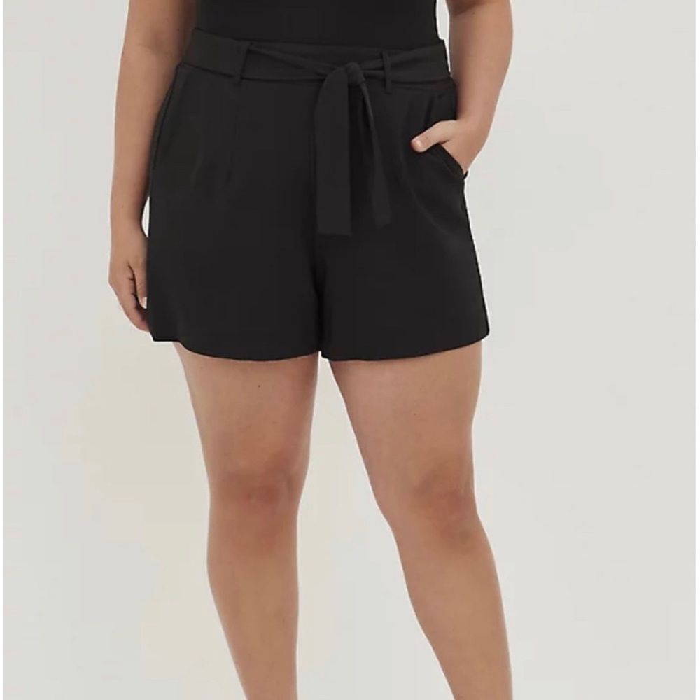 TORRID PULL-ON STRETCH CREPE MID-RISE TIE-FRONT SHORT
